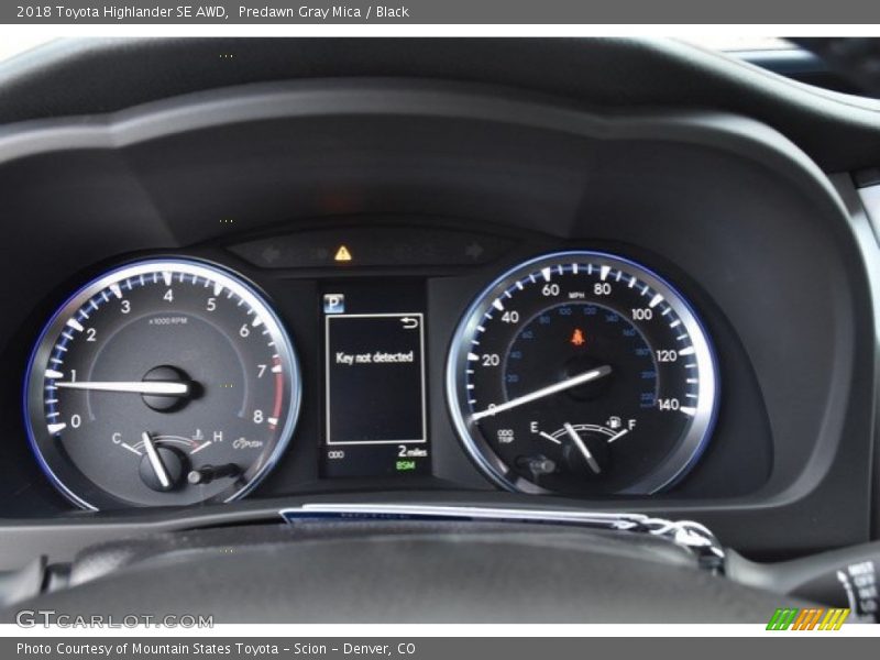 Predawn Gray Mica / Black 2018 Toyota Highlander SE AWD