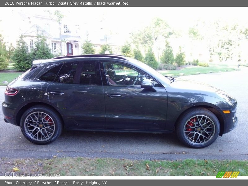 Agate Grey Metallic / Black/Garnet Red 2018 Porsche Macan Turbo