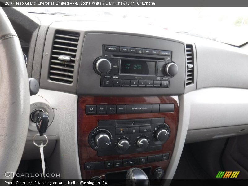 Stone White / Dark Khaki/Light Graystone 2007 Jeep Grand Cherokee Limited 4x4