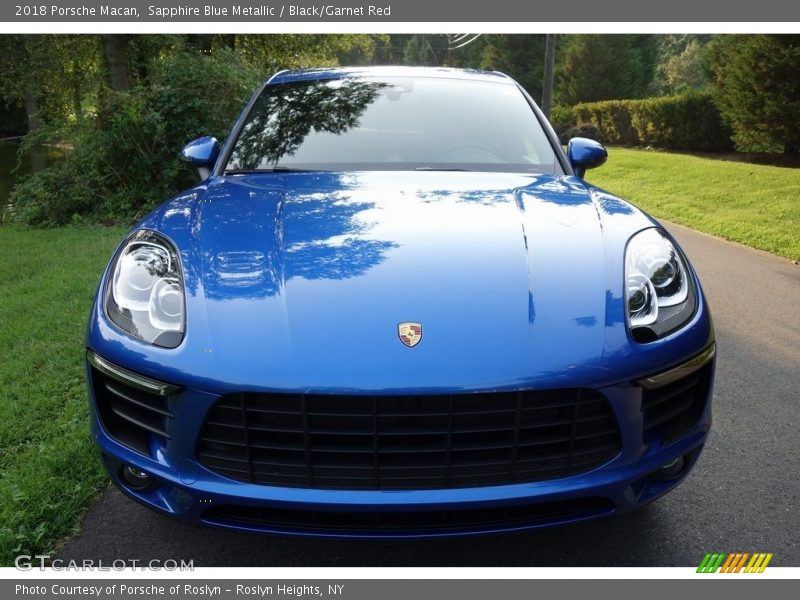 Sapphire Blue Metallic / Black/Garnet Red 2018 Porsche Macan