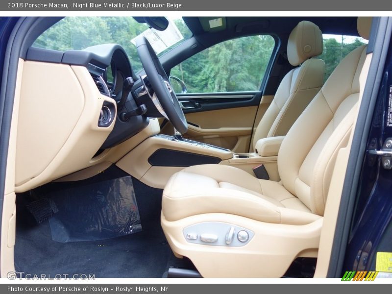 Night Blue Metallic / Black/Luxor Beige 2018 Porsche Macan