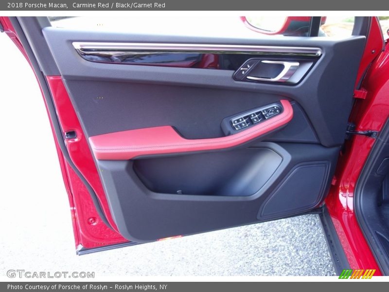 Carmine Red / Black/Garnet Red 2018 Porsche Macan