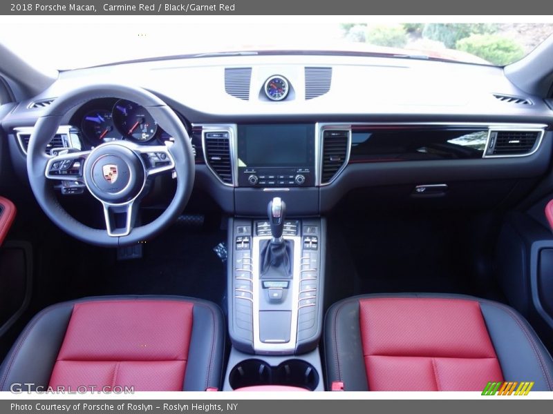 Carmine Red / Black/Garnet Red 2018 Porsche Macan