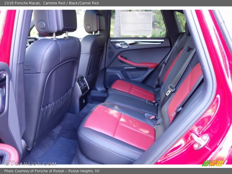 Carmine Red / Black/Garnet Red 2018 Porsche Macan