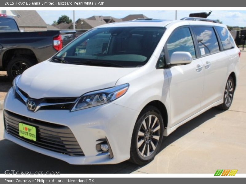 Blizzard Pearl White / Ash 2019 Toyota Sienna Limited
