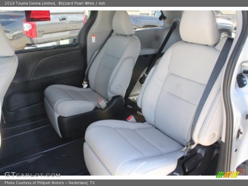 Blizzard Pearl White / Ash 2019 Toyota Sienna Limited