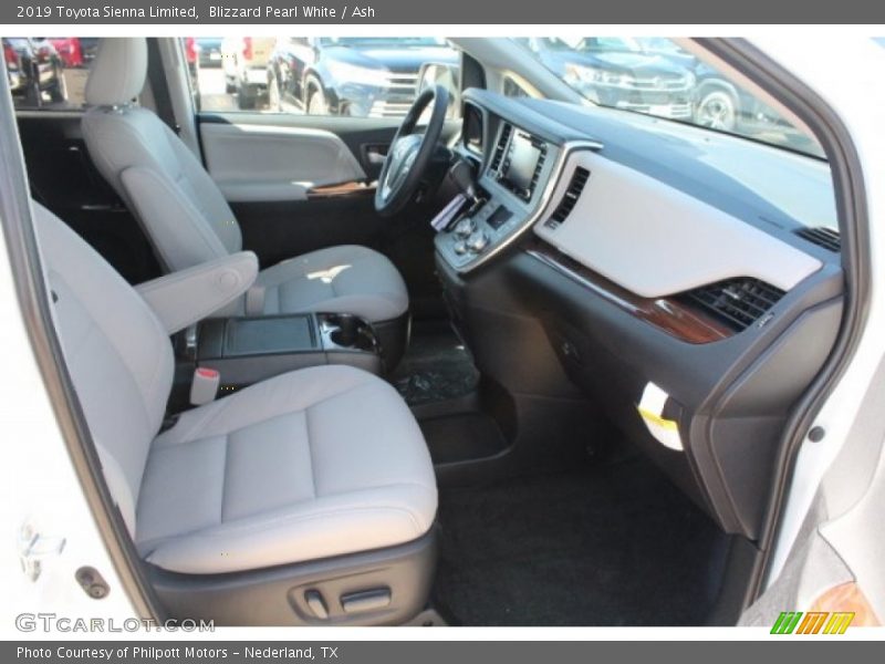 Blizzard Pearl White / Ash 2019 Toyota Sienna Limited