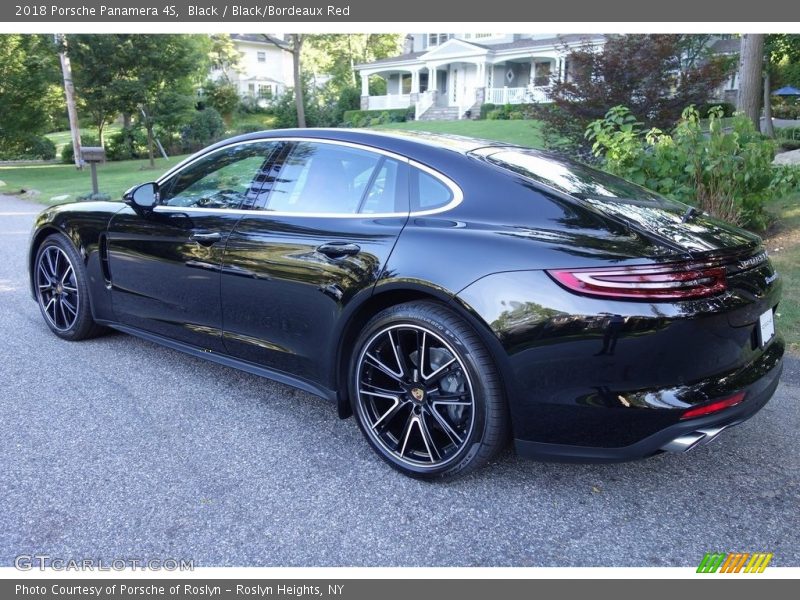 Black / Black/Bordeaux Red 2018 Porsche Panamera 4S