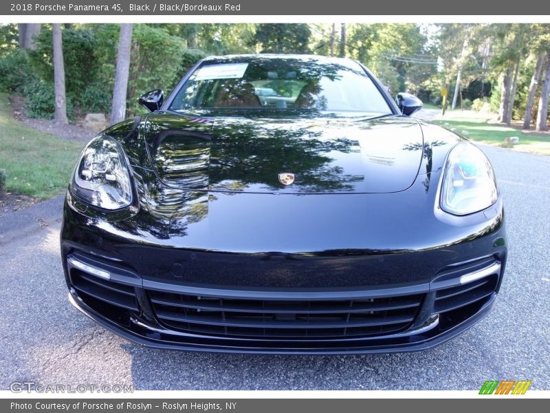 Black / Black/Bordeaux Red 2018 Porsche Panamera 4S