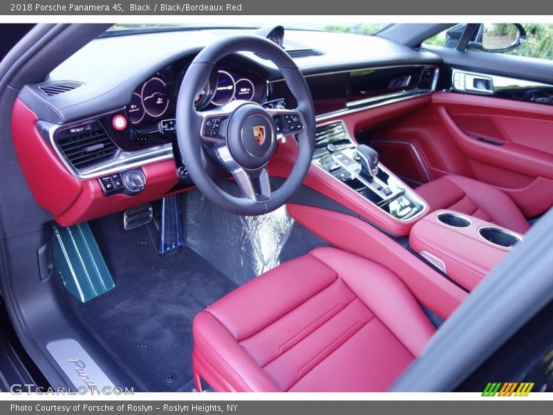 Black / Black/Bordeaux Red 2018 Porsche Panamera 4S