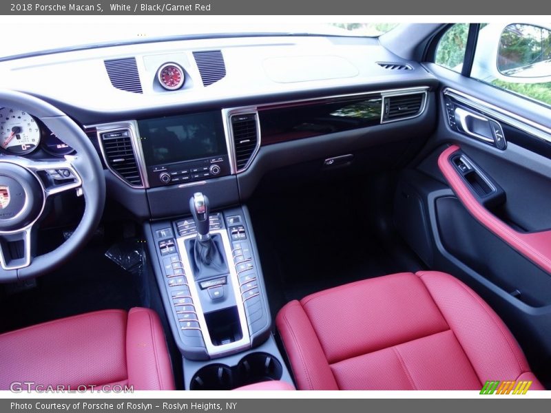 White / Black/Garnet Red 2018 Porsche Macan S