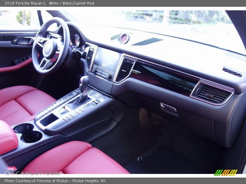 White / Black/Garnet Red 2018 Porsche Macan S