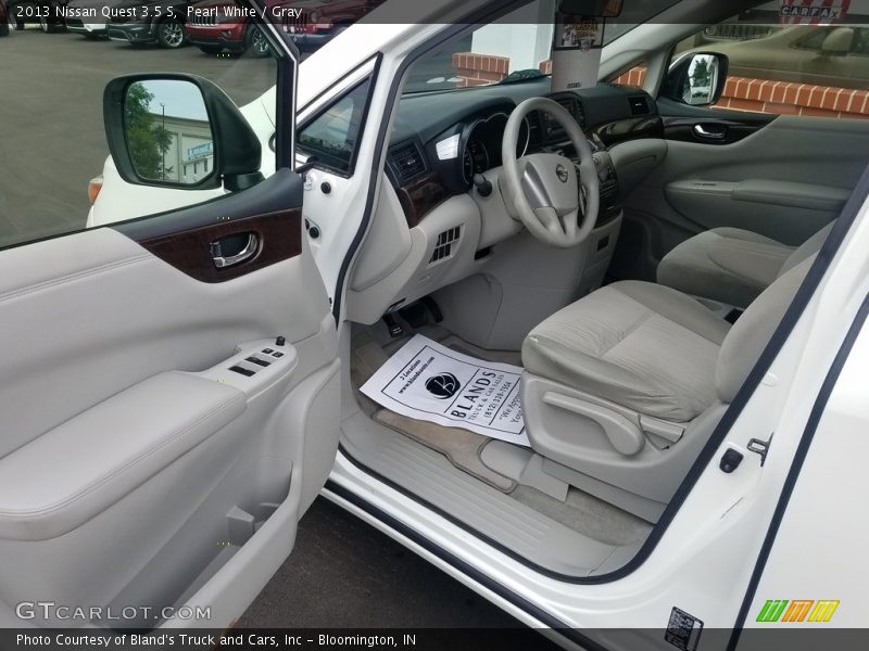 Pearl White / Gray 2013 Nissan Quest 3.5 S