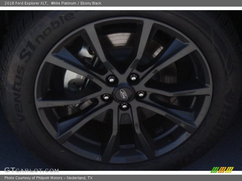 White Platinum / Ebony Black 2018 Ford Explorer XLT