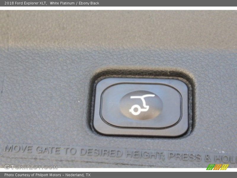 White Platinum / Ebony Black 2018 Ford Explorer XLT