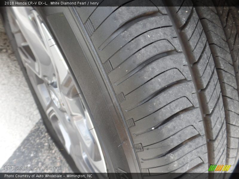 White Diamond Pearl / Ivory 2018 Honda CR-V EX-L