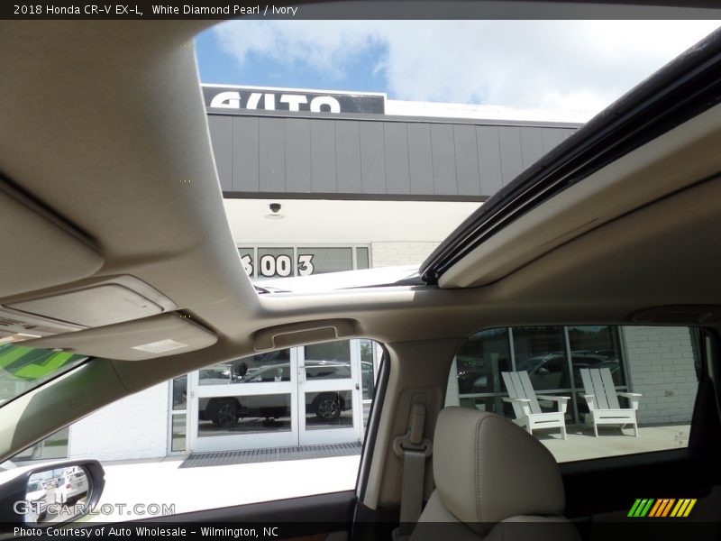 White Diamond Pearl / Ivory 2018 Honda CR-V EX-L