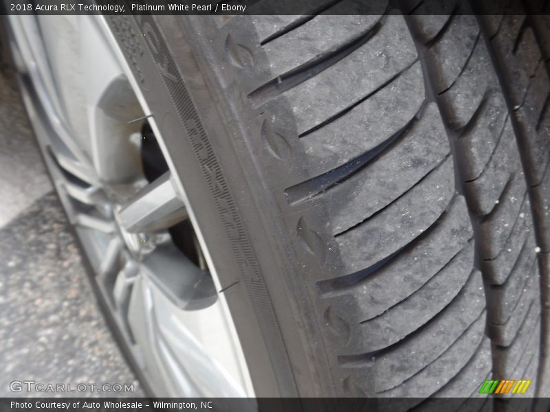 Platinum White Pearl / Ebony 2018 Acura RLX Technology