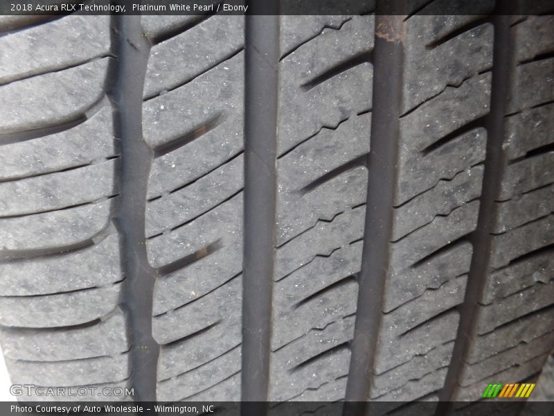Platinum White Pearl / Ebony 2018 Acura RLX Technology