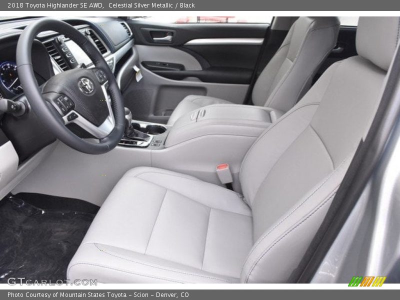 Celestial Silver Metallic / Black 2018 Toyota Highlander SE AWD