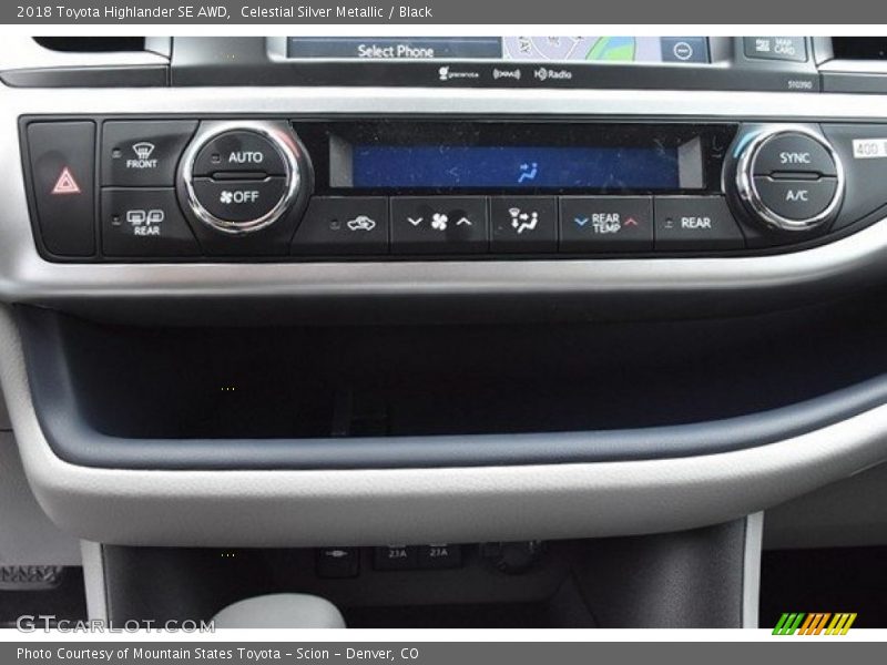Celestial Silver Metallic / Black 2018 Toyota Highlander SE AWD