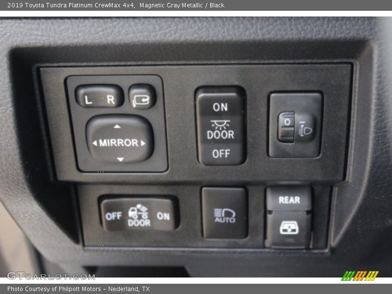 Magnetic Gray Metallic / Black 2019 Toyota Tundra Platinum CrewMax 4x4