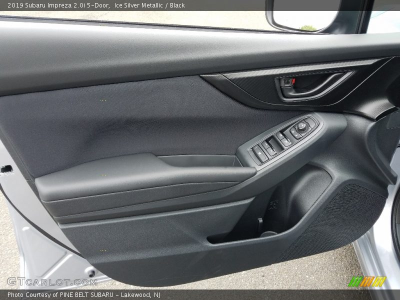 Ice Silver Metallic / Black 2019 Subaru Impreza 2.0i 5-Door