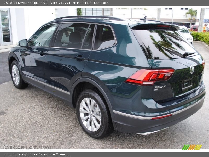  2018 Tiguan SE Dark Moss Green Metallic