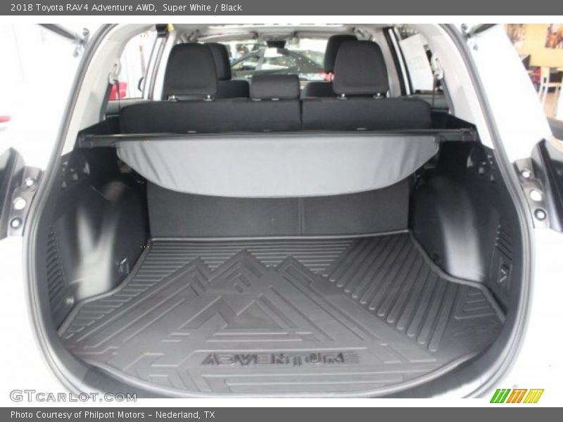 Super White / Black 2018 Toyota RAV4 Adventure AWD
