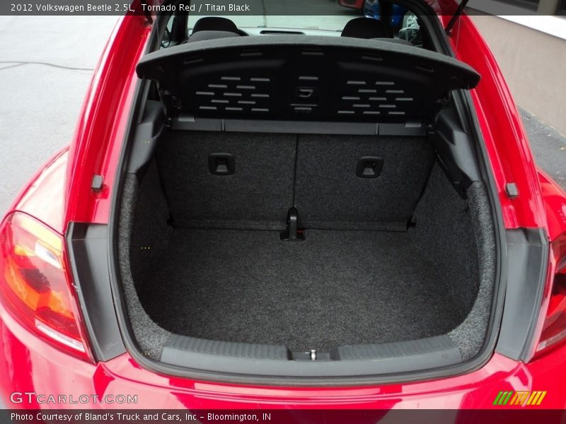 Tornado Red / Titan Black 2012 Volkswagen Beetle 2.5L