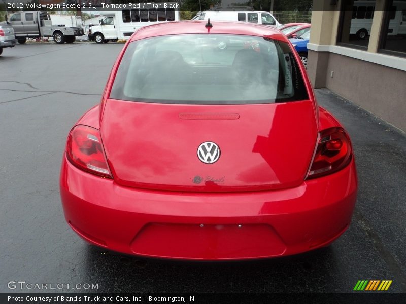 Tornado Red / Titan Black 2012 Volkswagen Beetle 2.5L