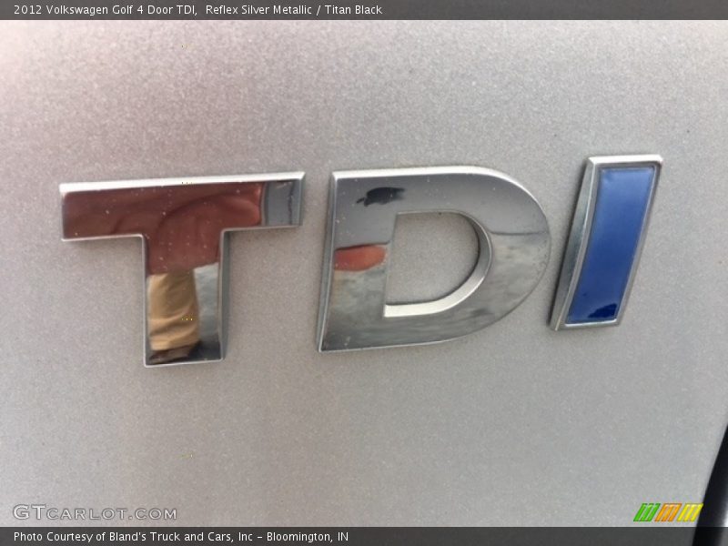 Reflex Silver Metallic / Titan Black 2012 Volkswagen Golf 4 Door TDI