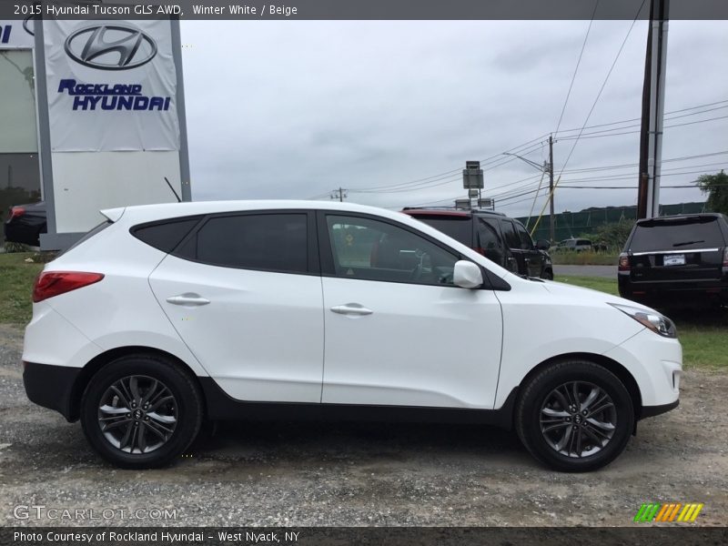 Winter White / Beige 2015 Hyundai Tucson GLS AWD