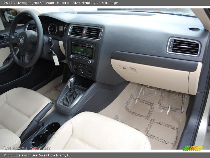 Moonrock Silver Metallic / Cornsilk Beige 2014 Volkswagen Jetta SE Sedan