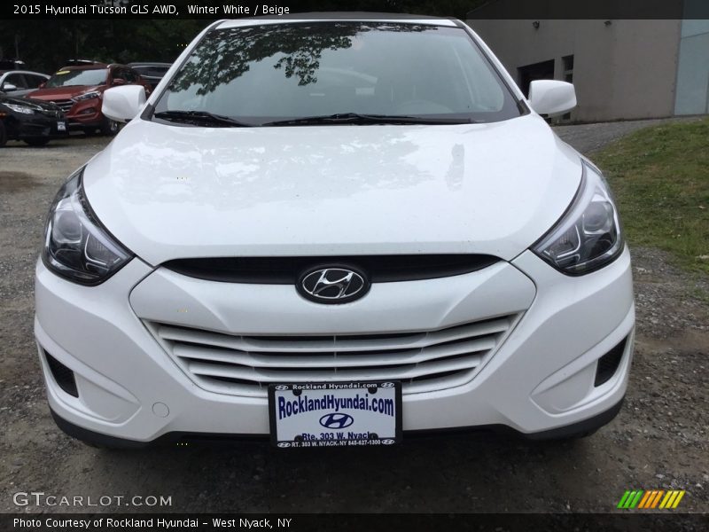 Winter White / Beige 2015 Hyundai Tucson GLS AWD
