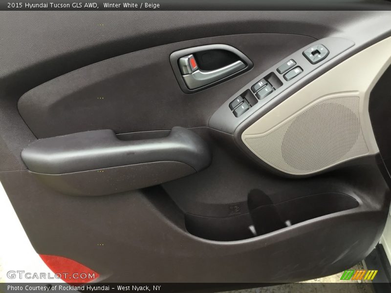 Winter White / Beige 2015 Hyundai Tucson GLS AWD