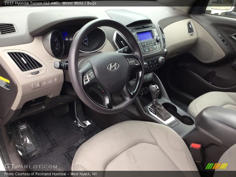 Winter White / Beige 2015 Hyundai Tucson GLS AWD