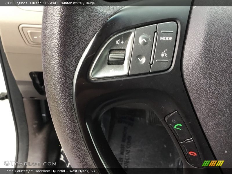 Winter White / Beige 2015 Hyundai Tucson GLS AWD