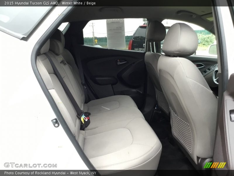 Winter White / Beige 2015 Hyundai Tucson GLS AWD