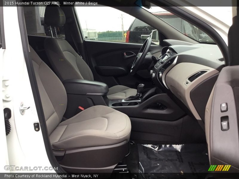 Winter White / Beige 2015 Hyundai Tucson GLS AWD