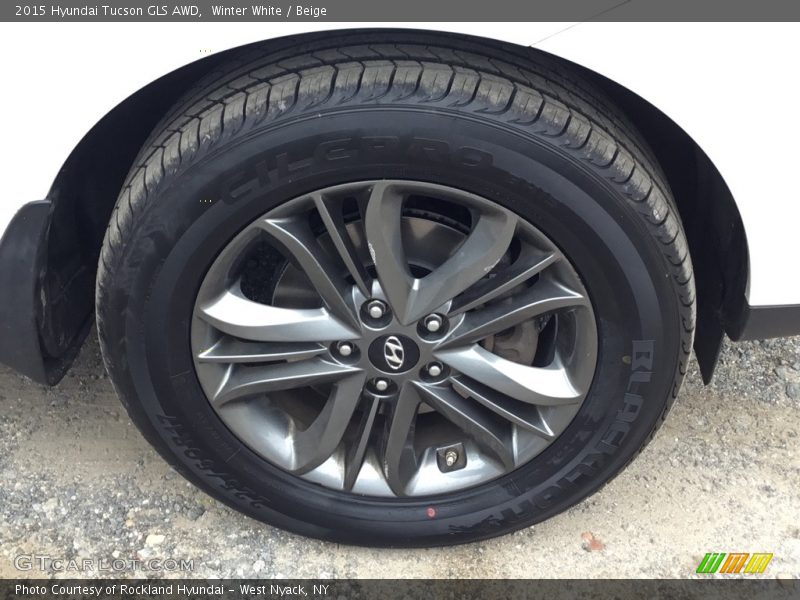 Winter White / Beige 2015 Hyundai Tucson GLS AWD