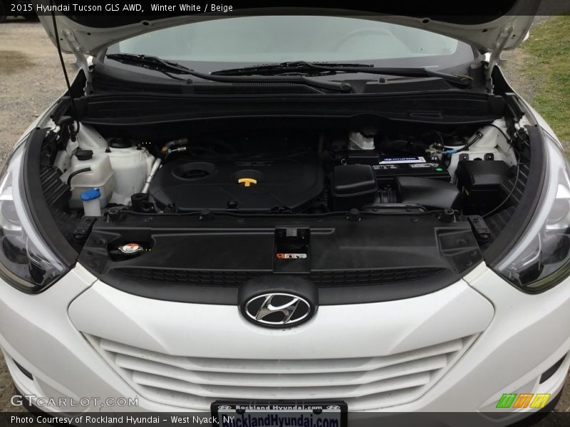 Winter White / Beige 2015 Hyundai Tucson GLS AWD