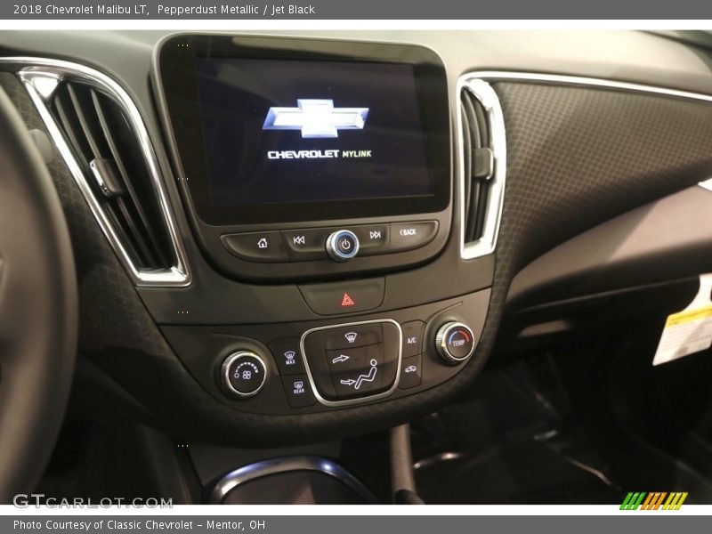 Pepperdust Metallic / Jet Black 2018 Chevrolet Malibu LT
