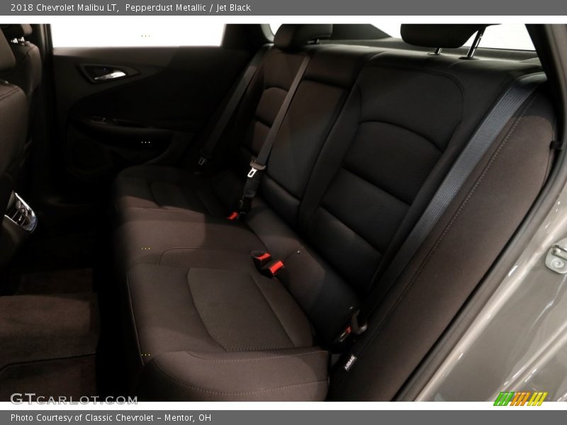 Pepperdust Metallic / Jet Black 2018 Chevrolet Malibu LT