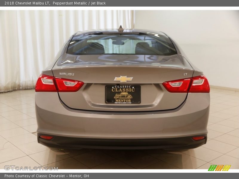 Pepperdust Metallic / Jet Black 2018 Chevrolet Malibu LT