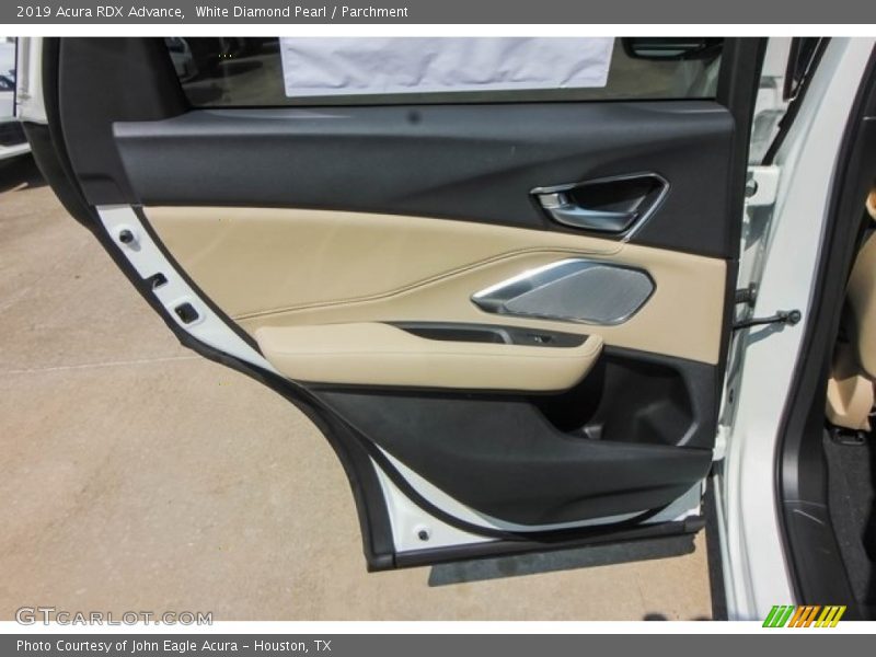 White Diamond Pearl / Parchment 2019 Acura RDX Advance