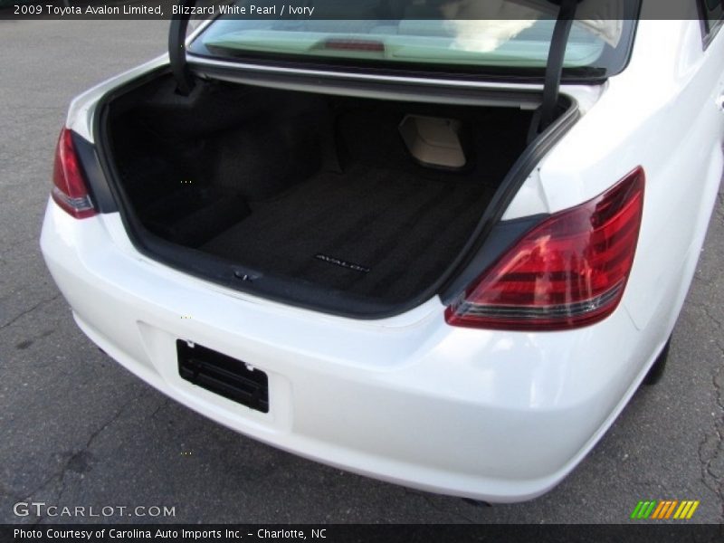 Blizzard White Pearl / Ivory 2009 Toyota Avalon Limited