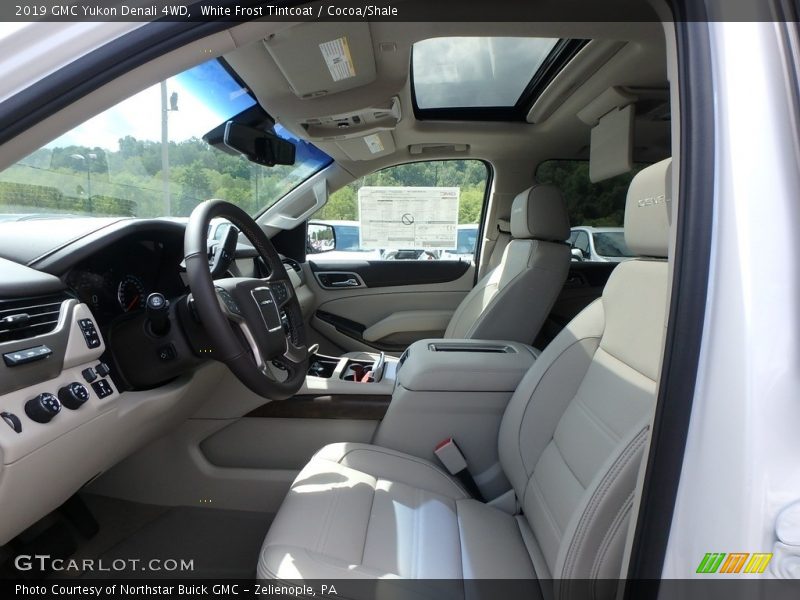 White Frost Tintcoat / Cocoa/Shale 2019 GMC Yukon Denali 4WD