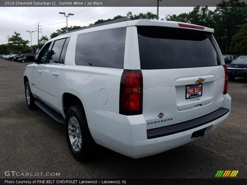 Summit White / Jet Black 2019 Chevrolet Suburban LS