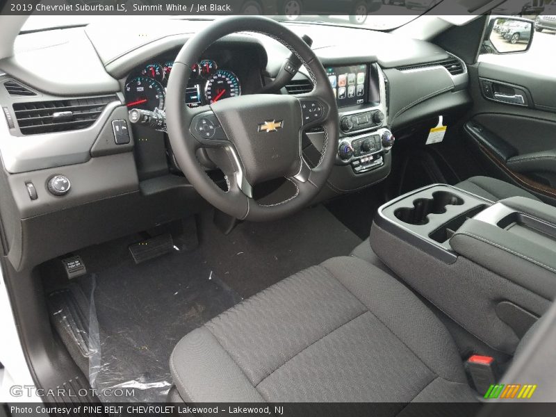 Summit White / Jet Black 2019 Chevrolet Suburban LS